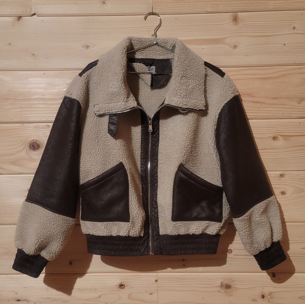 Bernie Bernardo Faux Sherpa Bomber Jacket Size XL 24x24